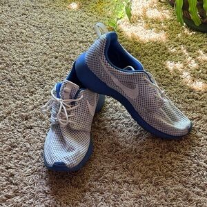 Nike White and Blue Athletic Shoes